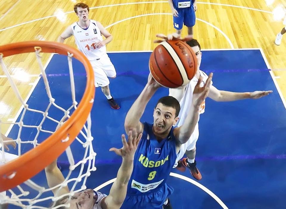 Kosova U-20 mposhtet nga Britania e Madhe 