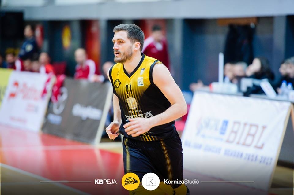 Peja defeats Golden Eagle Ylli