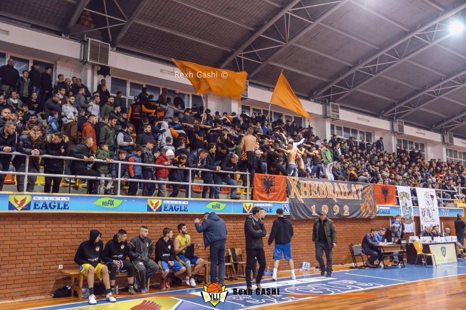 Kryesia e KB Golden Eagle Yllit i drejtohet me shkresë FBK-së, dënon ashpër veprimin e tifozëve të tyre “Xhebrailat” 