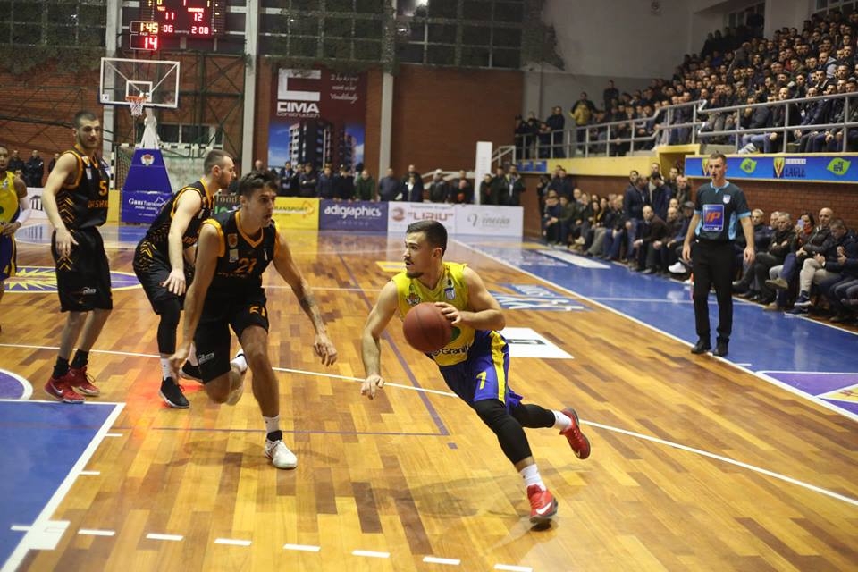 Fitore të favoritëve në xhiron e XX në IP Superligën e Kosovës 