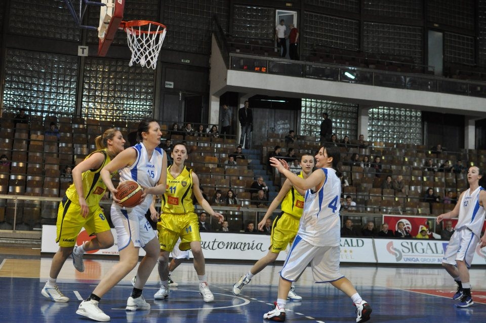 Ndeshje miqësore në basketbollin femëror 