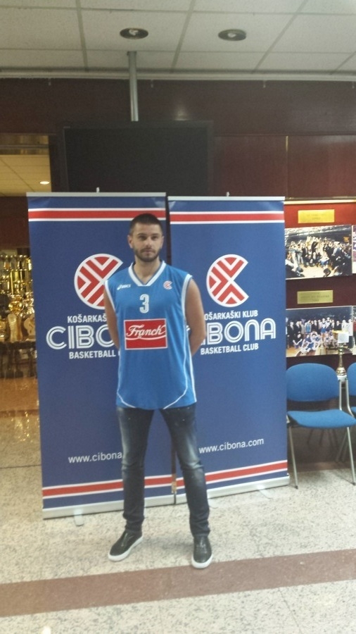 Dardan Berisha signed with Cibona