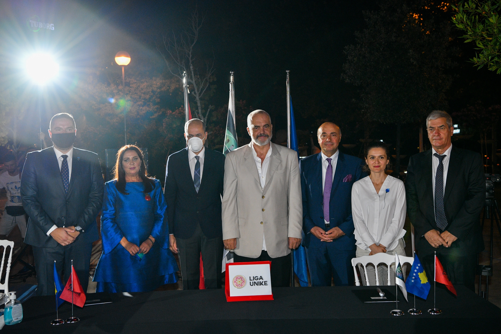 HISTORIKE: Nënshkruhet marrëveshja për formimin e Ligës Unike