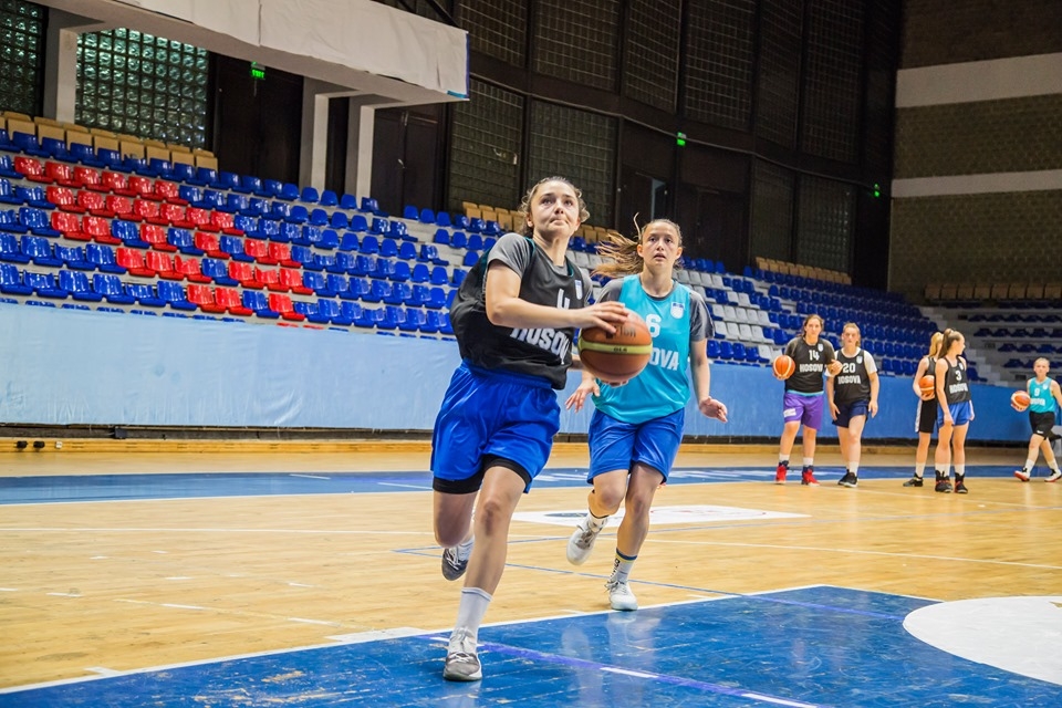 Kosova U18 zhvillon stërvitjen e fundit në Prishtinë, Bajra cakton 12-shen përfundimtare  