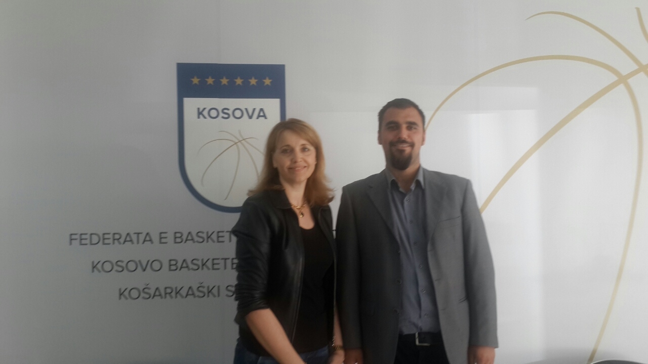  Ish-basketbollistja e gjeneratës së artë, Shemsije Stublla e vizitoi FBK-në