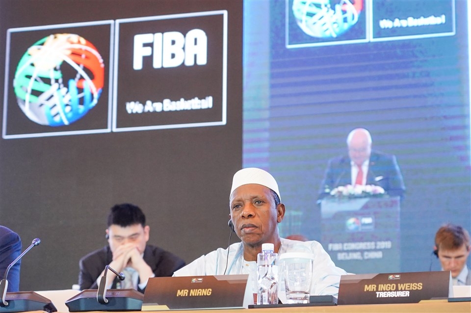 Hamane Niang zgjedhet president i FIBA Botës