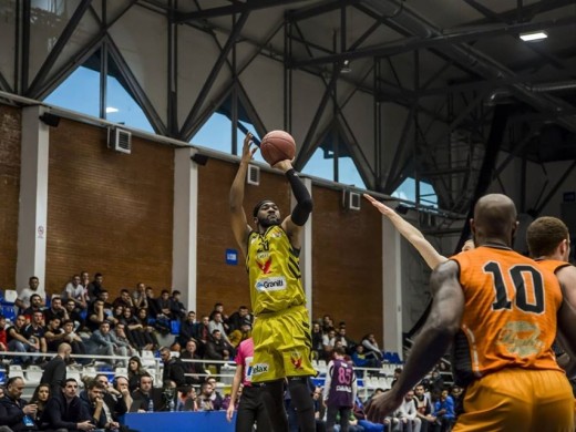 Shtyhet afati për paraqitjen e klubeve dhe afati kalimtar për basketbollisë