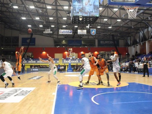 Bashkimi e mposhtë Niklin, kualifikohet në gjysmëfinale