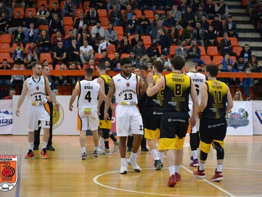 Bashkimi finalisti i parë i play-off-it