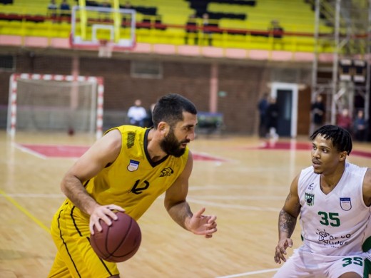 Peja fiton pa problem ndaj Lipjanit