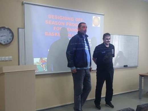 A welcoming seminar for basketball coaches