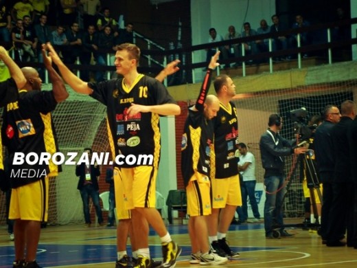 Peja i revanshohet Kozuvit 
