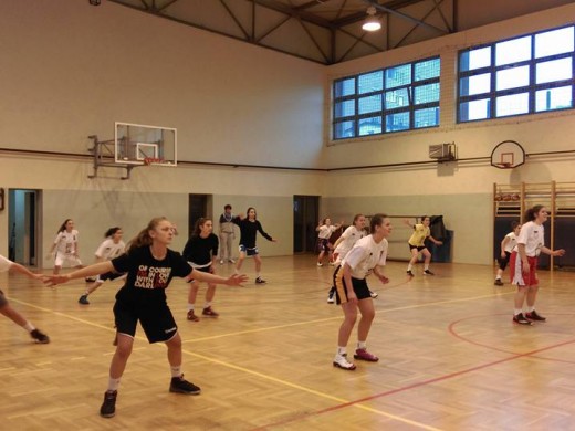 Practice for U16 and U18 – girls continue