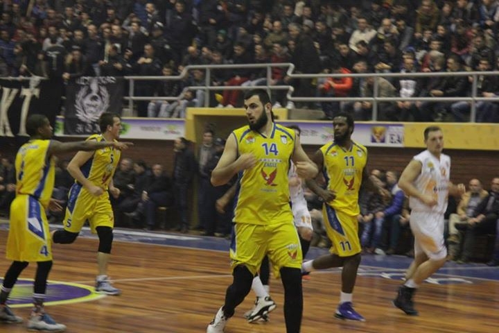 Golden Eagle Ylli defeated Vellaznimi